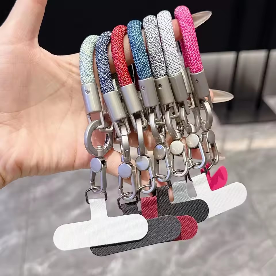 Cordino per telefono in metall - Phone Accessories And Gadget recensione e prezzo
